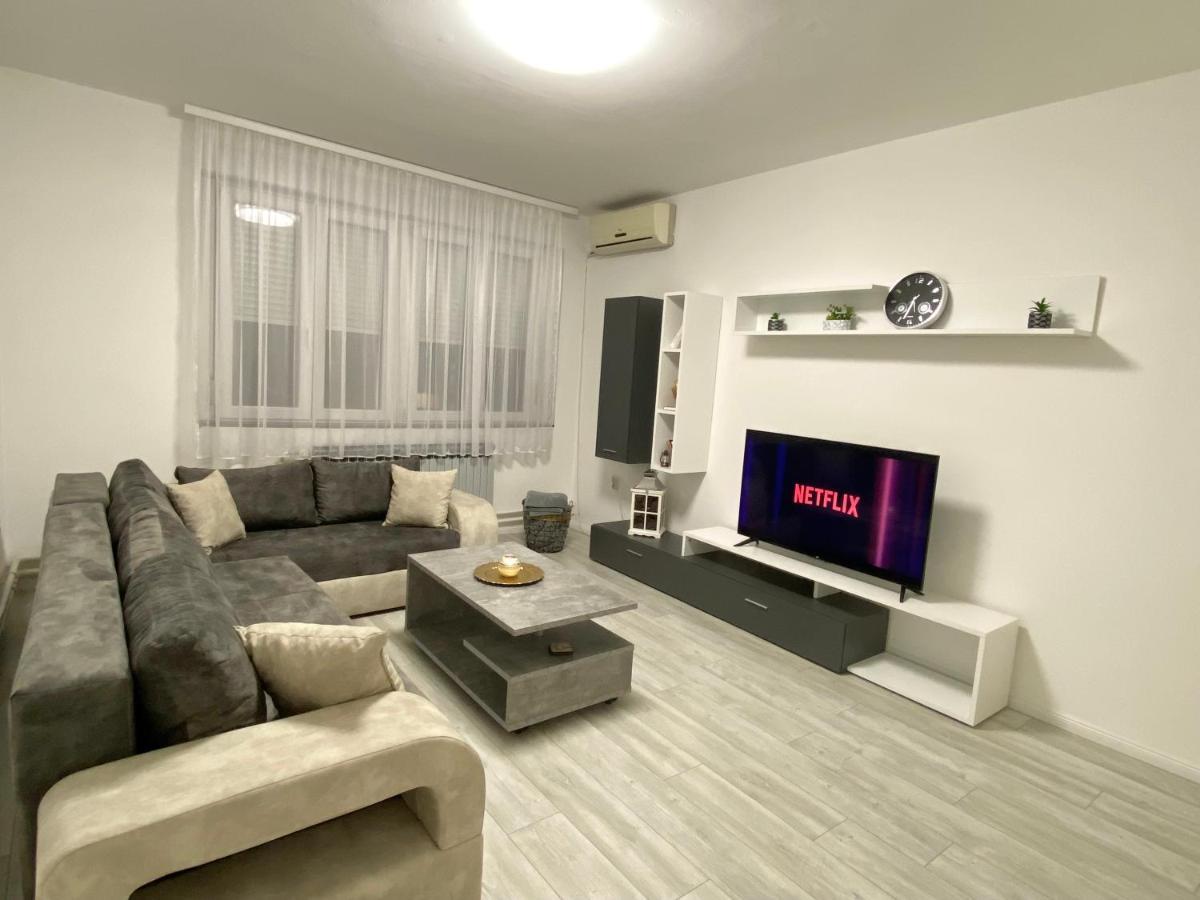Grand Royal Apartamento Belgrado Exterior foto
