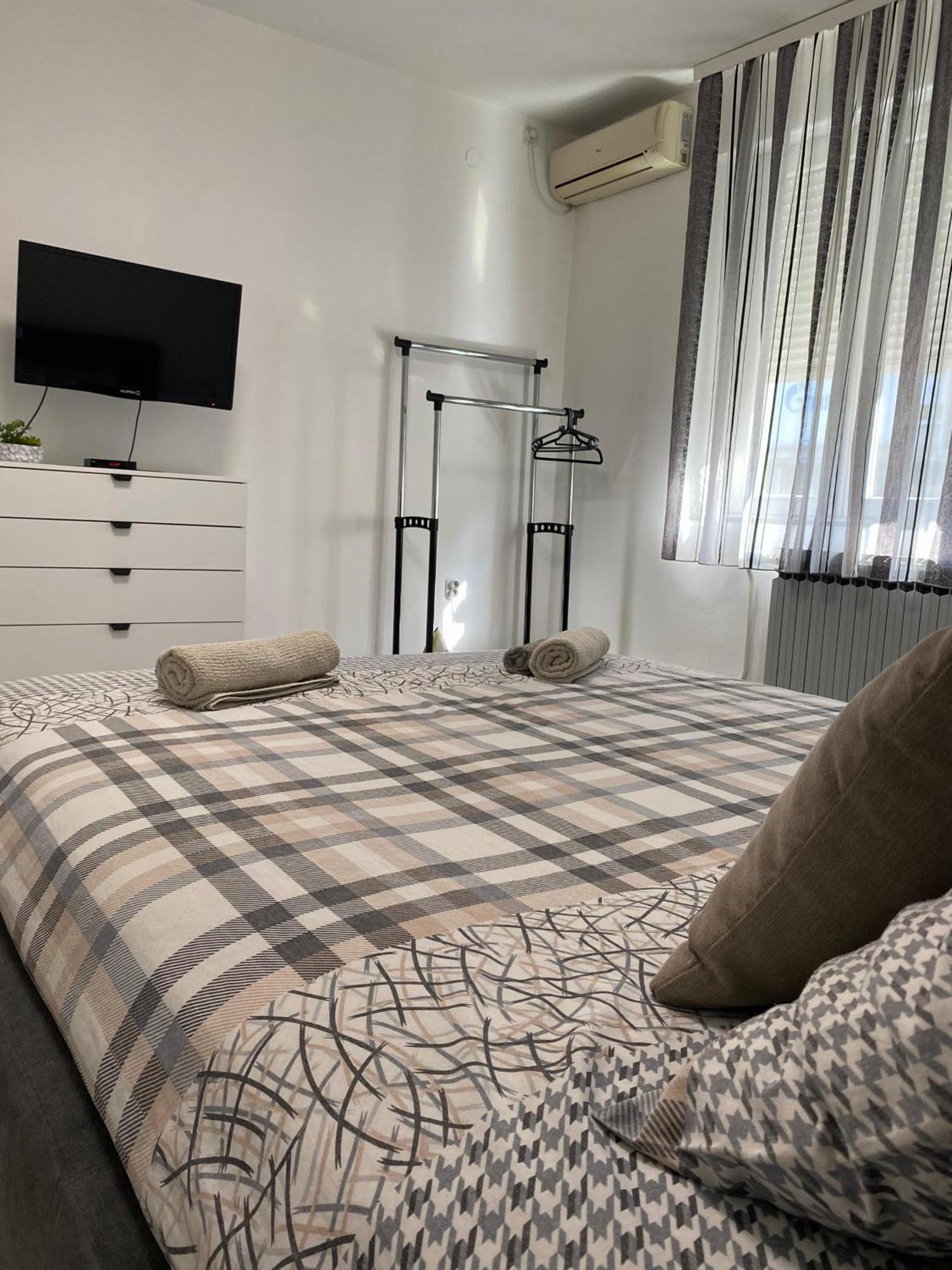 Grand Royal Apartamento Belgrado Exterior foto